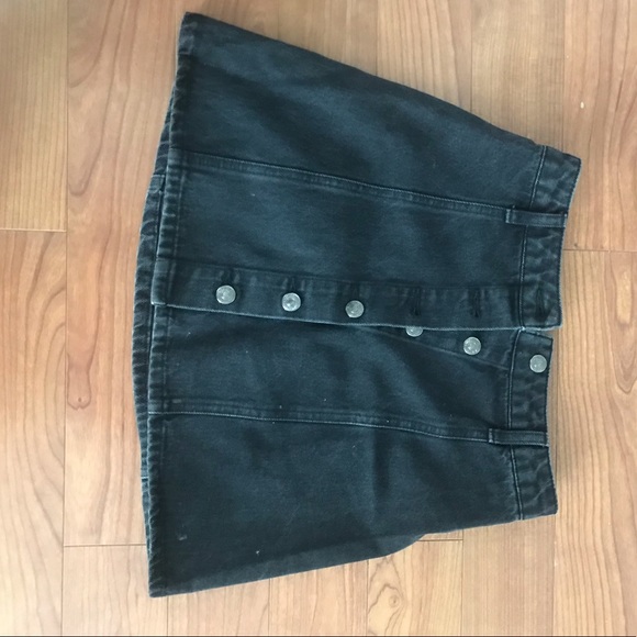 FOREVER 21 BLACK DENIM SKIRT - Picture 3 of 3